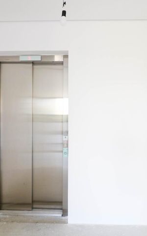Apartamento à venda com 201m², 3 quartos e 3 vagas Apartamento à venda com 201m², 3 quartos e 3 vagasHall Privativo