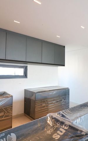 Apartamento à venda com 201m², 3 quartos e 3 vagas Apartamento à venda com 201m², 3 quartos e 3 vagasCozinha