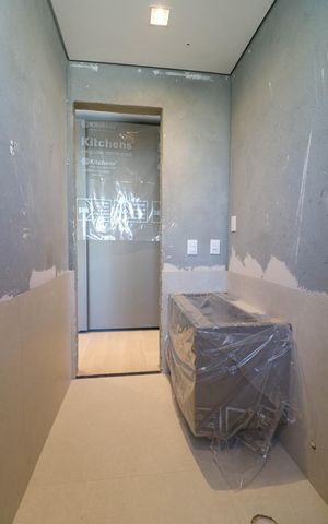 Apartamento à venda com 201m², 3 quartos e 3 vagas Apartamento à venda com 201m², 3 quartos e 3 vagasBanheiro da Suíte 2