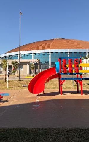 Apartamento para alugar com 43m², 2 quartos e 1 vaga Apartamento para alugar com 43m², 2 quartos e 1 vagaÁrea comum - Playground