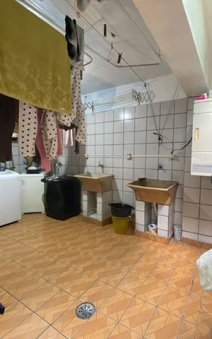 Casa à venda com 358m², 8 quartos e 3 vagas