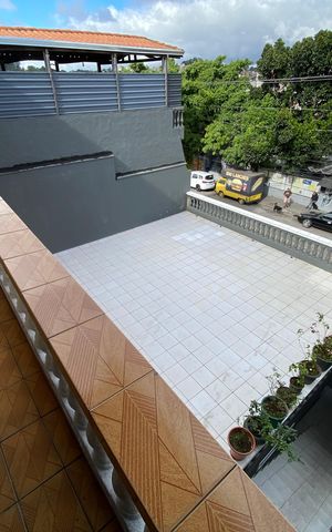 Casa à venda com 358m², 8 quartos e 3 vagas