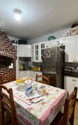Casa à venda com 358m², 8 quartos e 3 vagas