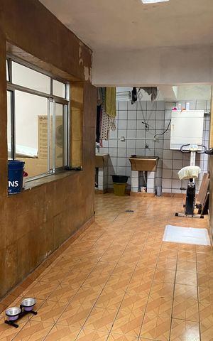 Casa à venda com 358m², 8 quartos e 3 vagas