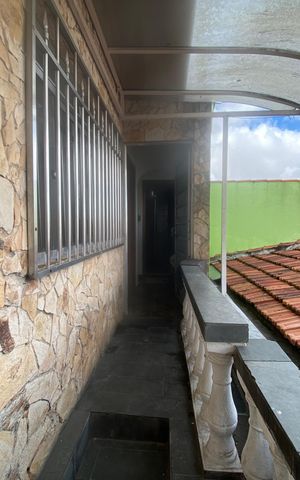 Casa à venda com 358m², 8 quartos e 3 vagas