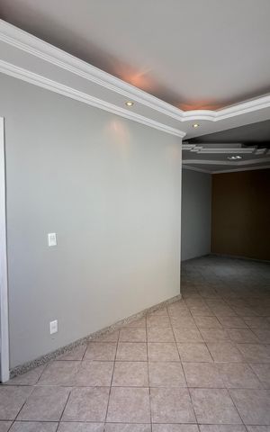 Apartamento à venda com 115m², 2 quartos e 1 vaga Apartamento à venda com 115m², 2 quartos e 1 vagaSala