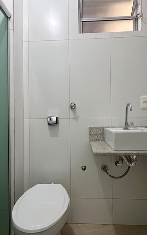Apartamento à venda com 115m², 2 quartos e 1 vaga Apartamento à venda com 115m², 2 quartos e 1 vagaBanheiro Social