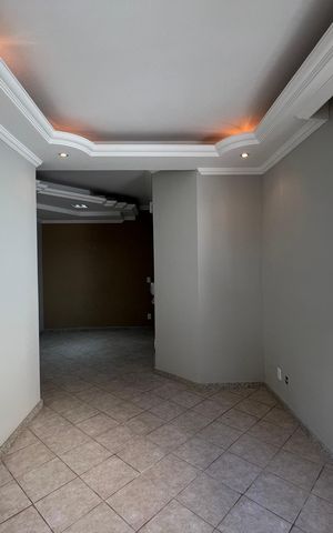 Apartamento à venda com 115m², 2 quartos e 1 vaga Apartamento à venda com 115m², 2 quartos e 1 vagaSala