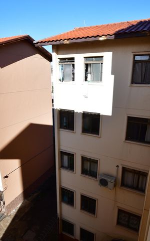 Apartamento à venda com 44m², 2 quartos e 1 vagaSala - Vista