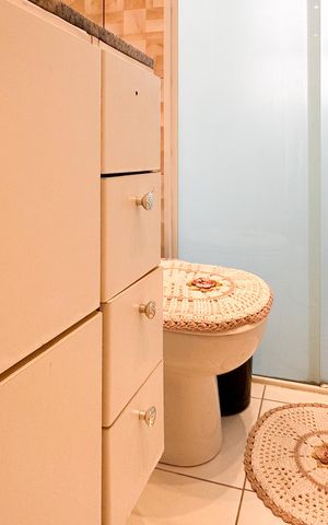 Apartamento à venda com 107m², 3 quartos e 2 vagas Apartamento à venda com 107m², 3 quartos e 2 vagasBanheiro Social