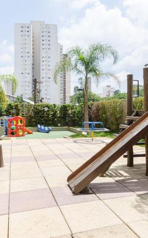 Apartamento à venda com 107m², 3 quartos e 2 vagas Apartamento à venda com 107m², 3 quartos e 2 vagasÁrea comum - Playground