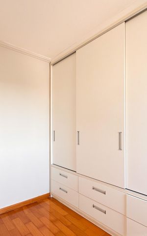Apartamento à venda com 107m², 3 quartos e 2 vagas Apartamento à venda com 107m², 3 quartos e 2 vagasQuarto 1