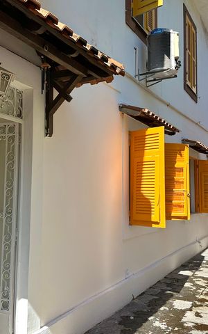 Casa à venda com 170m², 4 quartos e 2 vagas