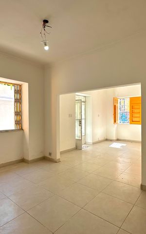 Casa à venda com 170m², 4 quartos e 2 vagas