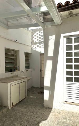 Casa à venda com 170m², 4 quartos e 2 vagas