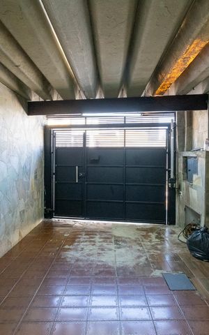 Casa à venda com 94m², 2 quartos e 1 vaga Casa à venda com 94m², 2 quartos e 1 vagaGaragem