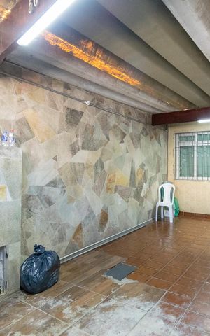 Casa à venda com 94m², 2 quartos e 1 vaga Casa à venda com 94m², 2 quartos e 1 vagaGaragem