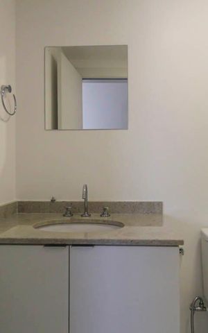Apartamento à venda com 81m², 3 quartos e 1 vaga Apartamento à venda com 81m², 3 quartos e 1 vagaBanheiro da Suíte