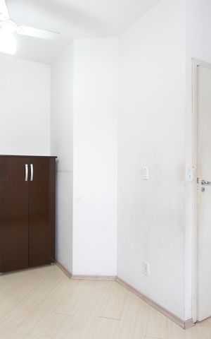 Casa à venda com 100m², 3 quartos e 2 vagas Casa à venda com 100m², 3 quartos e 2 vagasSuíte