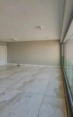 Apartamento para alugar com 195m², 4 quartos e 4 vagas Apartamento para alugar com 195m², 4 quartos e 4 vagasSala