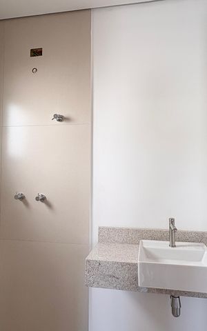 Casa à venda com 117m², 3 quartos e 2 vagas Casa à venda com 117m², 3 quartos e 2 vagasBanheiro da Suíte
