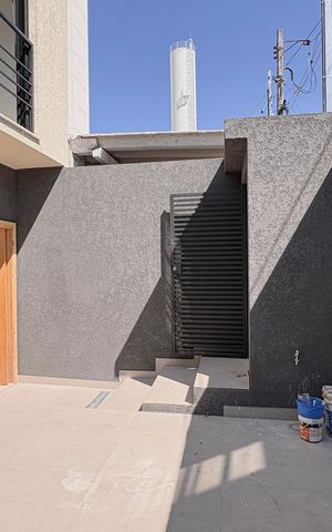 Casa à venda com 117m², 3 quartos e 2 vagas Casa à venda com 117m², 3 quartos e 2 vagasGaragem