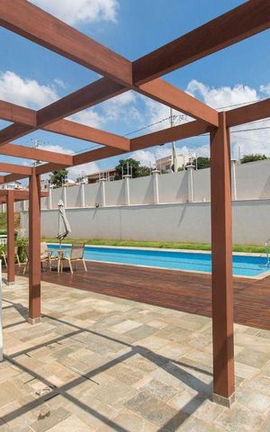 Apartamento à venda com 81m², 3 quartos e 2 vagas Apartamento à venda com 81m², 3 quartos e 2 vagasÁrea comum - Piscina