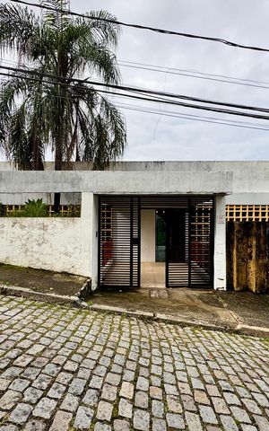 Casa para alugar com 436m², 4 quartos e sem vaga