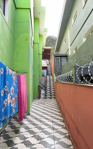 Casa à venda com 186m², 3 quartos e 3 vagas Casa à venda com 186m², 3 quartos e 3 vagasCorredor
