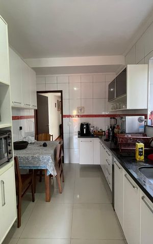 Casa à venda com 186m², 3 quartos e 3 vagas Casa à venda com 186m², 3 quartos e 3 vagasCozinha