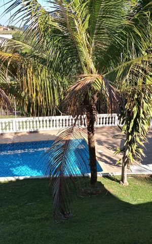 Casa à venda com 300m², 3 quartos e 4 vagas
