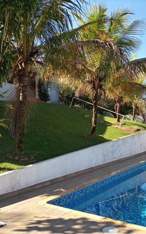 Casa à venda com 300m², 3 quartos e 4 vagas