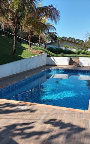 Casa à venda com 300m², 3 quartos e 4 vagas