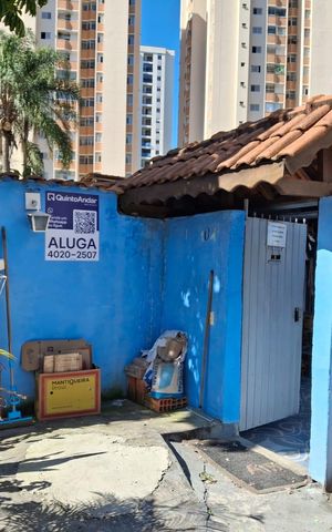 Casa para alugar com 90m², 2 quartos e sem vagaFachada