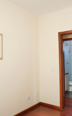 Apartamento à venda com 174m², 3 quartos e 2 vagas Apartamento à venda com 174m², 3 quartos e 2 vagasQuarto 1