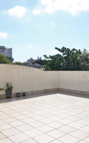 Apartamento à venda com 174m², 3 quartos e 2 vagas Apartamento à venda com 174m², 3 quartos e 2 vagasÁrea da Cobertura