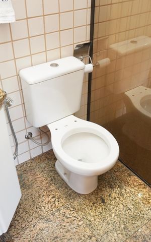 Apartamento à venda com 174m², 3 quartos e 2 vagas Apartamento à venda com 174m², 3 quartos e 2 vagasBanheiro da Suíte