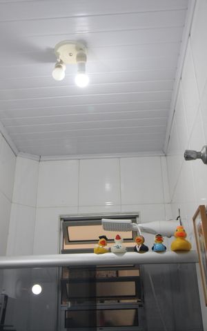 Casa à venda com 80m², 2 quartos e sem vagaBanheiro