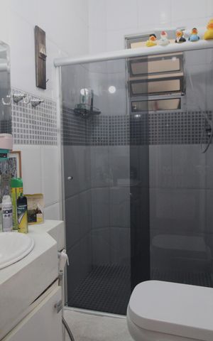 Casa à venda com 80m², 2 quartos e sem vagaBanheiro