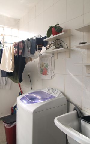 Casa à venda com 80m², 2 quartos e sem vagaLavanderia