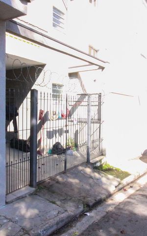 Casa à venda com 140m², 3 quartos e 2 vagas