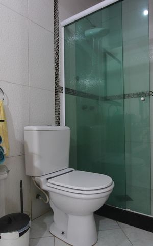 Casa de condomínio à venda com 176m², 2 quartos e 1 vagaBanheiro da suíte 2