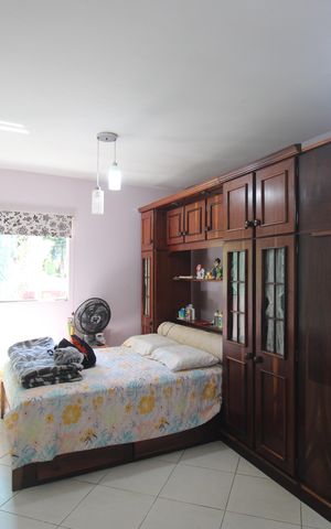 Casa de condomínio à venda com 176m², 2 quartos e 1 vagaSuíte 2