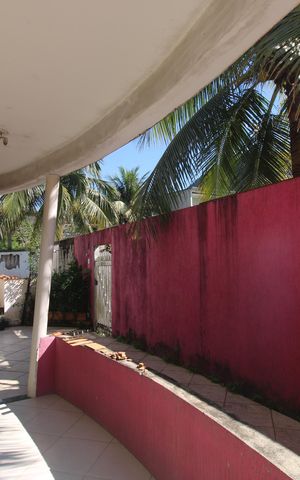 Casa de condomínio à venda com 176m², 2 quartos e 1 vagaQuintal