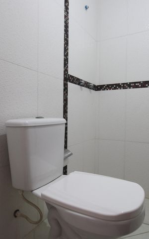 Casa de condomínio à venda com 176m², 2 quartos e 1 vagaBanheiro social
