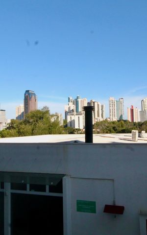 Apartamento à venda com 55m², 2 quartos e 1 vaga Apartamento à venda com 55m², 2 quartos e 1 vagaVista