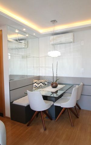 Apartamento à venda com 55m², 2 quartos e 1 vaga Apartamento à venda com 55m², 2 quartos e 1 vagaSala de jantar