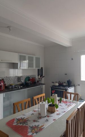Casa à venda com 300m², 6 quartos e 1 vaga Casa à venda com 300m², 6 quartos e 1 vagaCozinha