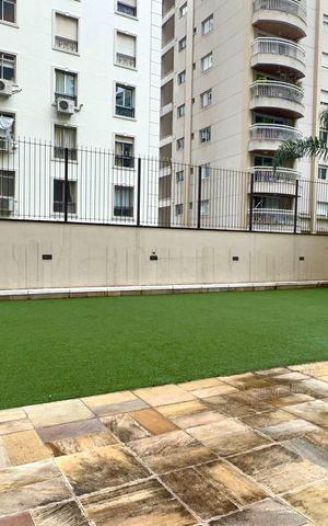 Apartamento para alugar com 330m², 3 quartos e 3 vagas Apartamento para alugar com 330m², 3 quartos e 3 vagasQuadra