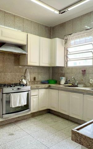 Apartamento para alugar com 330m², 3 quartos e 3 vagas Apartamento para alugar com 330m², 3 quartos e 3 vagasCopa